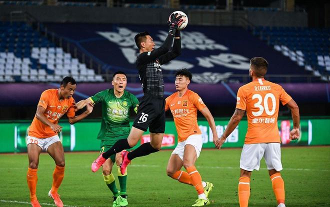 斯图里奇：萨拉赫被质疑让我难过，其他人也没达到应有的水准（斯图里奇：外界质疑萨拉赫让我难过，队内多人表现未达预期）