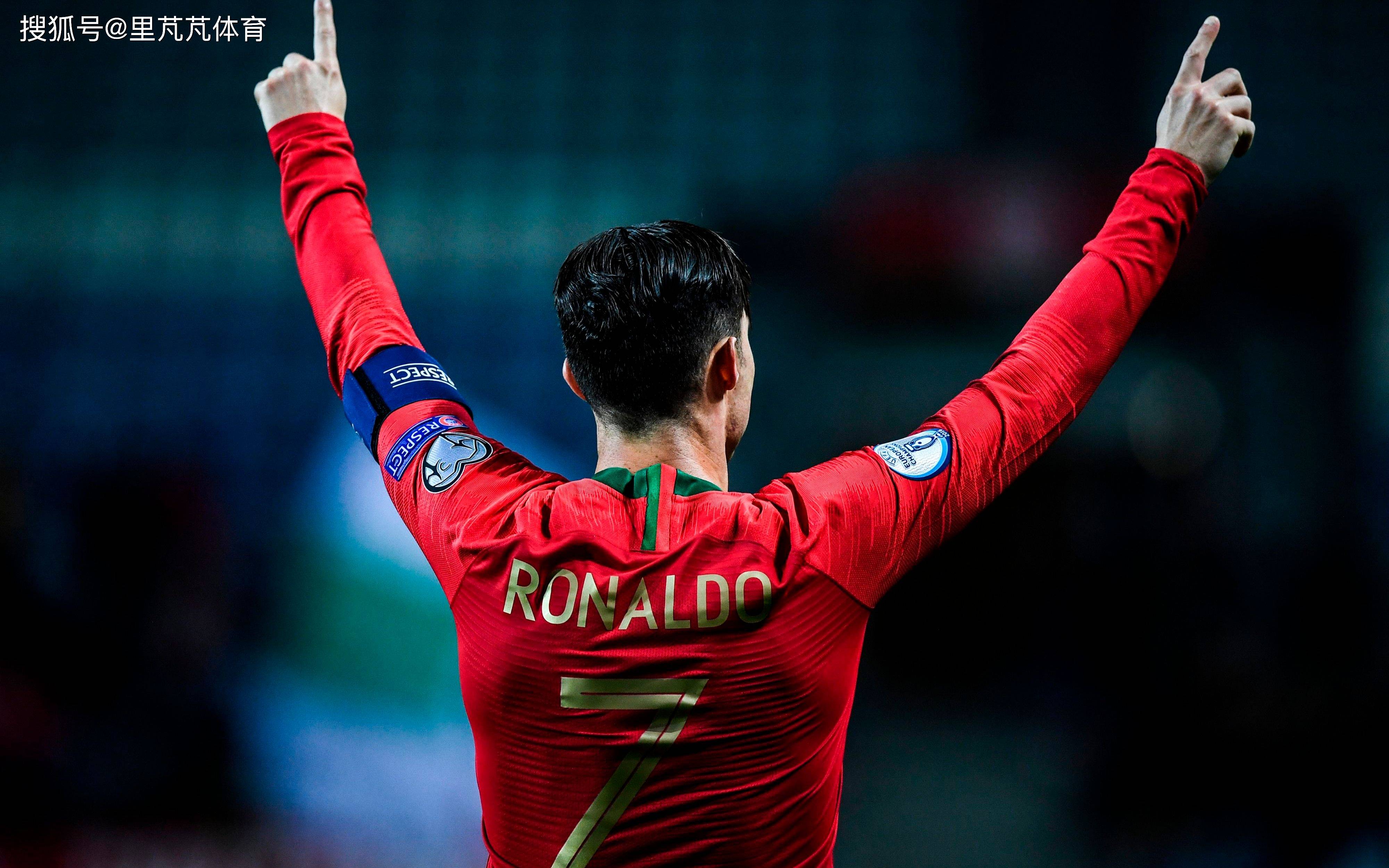 克雷莫内塞2-0莱切，博纳佐利建功，萨纳夫里亚锁定胜局（克雷莫内塞2-0击败莱切：博纳佐利先拔头筹，萨纳夫里亚终结比赛）