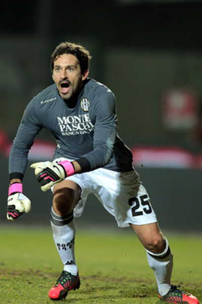 大埔主帅：我们在上半场做好了防守，丢球成为了比赛转折点（大埔主帅：上半场防守稳固，关键失球改写比赛走势）