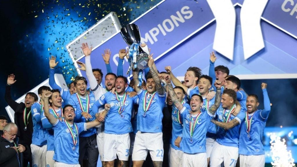 ATP总决赛第2日综述：弗里茨横扫穆塞蒂，辛纳室内硬地27连胜（ATP年终总决赛第2比赛日战报：弗里茨轻取穆塞蒂，辛纳室内硬地连胜刷新至27场）