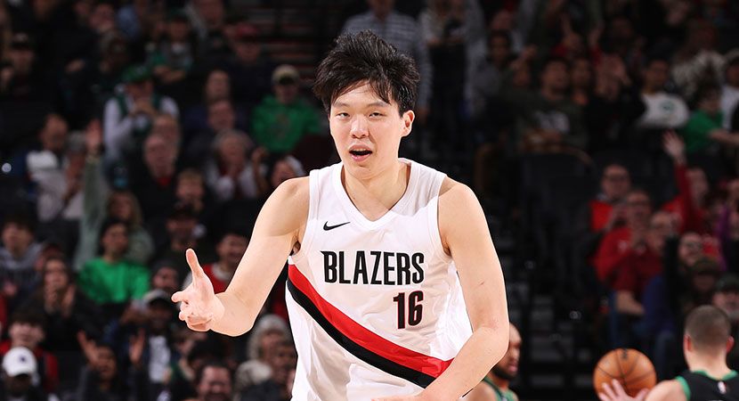 中超转会市场：广州队签下新前锋,（中超转会动态：广州队完成新前锋引援）