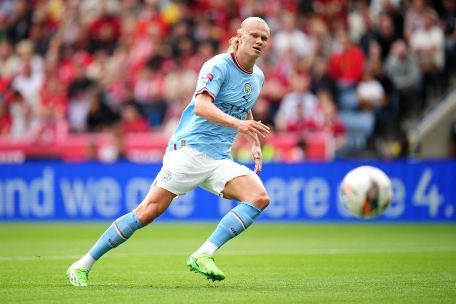 半场战报：皇家奥维耶多0-0巴列卡诺（半场战况：皇家奥维耶多与巴列卡诺互交白卷）