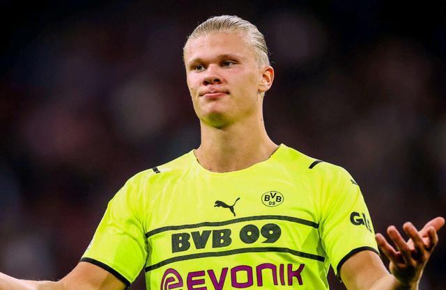 莫雷托：皇马依旧信任阿隆索，并且将在六月份签下一名中后卫（莫雷托：皇马仍信任阿隆索，六月将引进一名中后卫）